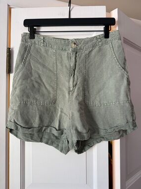 C&C California Sage Green Linen Blend Shorts High Waist Casual Size 8